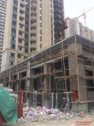 陽(yáng)江恒大名都鍍鋅橋架進(jìn)場(chǎng)